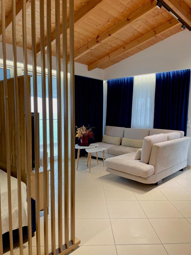 Deluxe Suite with Sea View